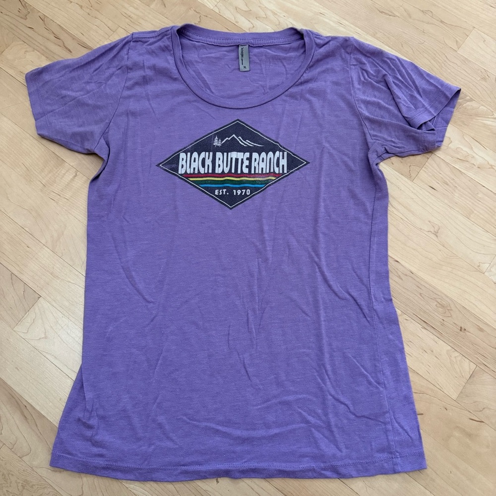 Purple Black Butte Ranch Graphic Tee Size XL